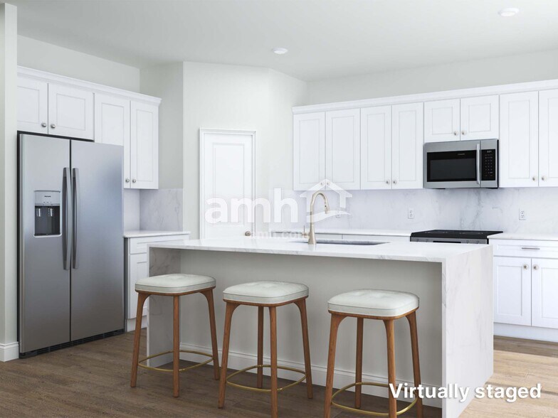 Building Photo - 18480 W Cottontail Ln