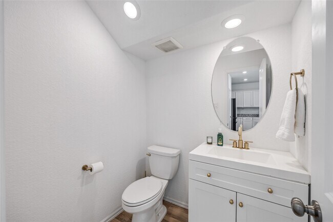 Building Photo - 7531 Greenbriar Cayon Ln