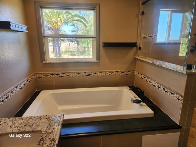 Building Photo - Must See, Incredible 3 bedroom, 2 bathroom...