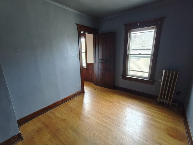 Building Photo - 1118 S 14th St