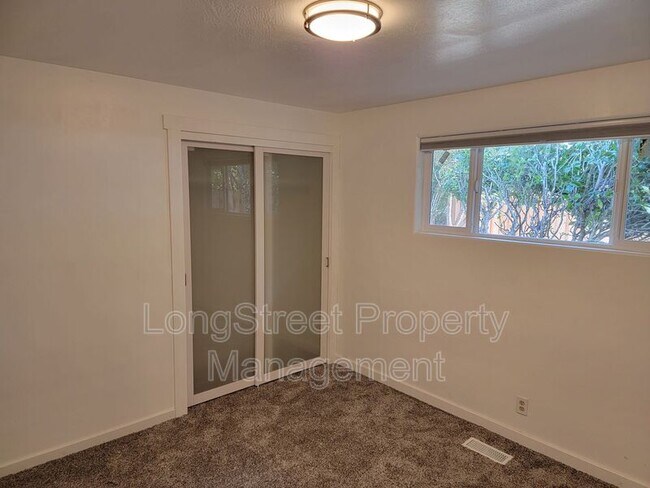 Building Photo - 1735 NW 29th St