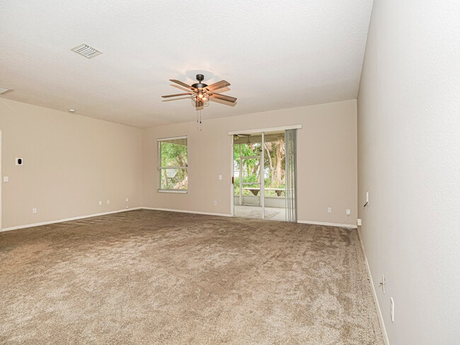 Building Photo - 7916 105th Ct