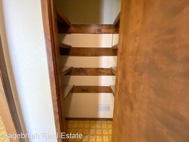 Building Photo - 3 br, 2 bath House - 2108 Glenarm