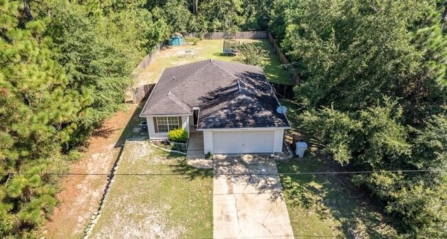 Building Photo - 8294 Pamplona St