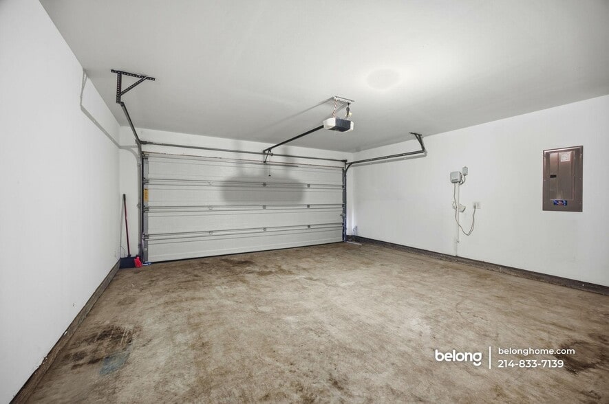 Building Photo - 3801 Harper St