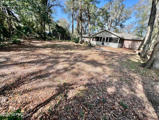 Building Photo - 13582 Cardona Dr