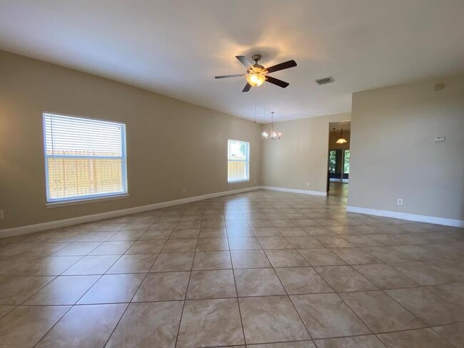 Building Photo - 11273 Moonshine Creek Cir