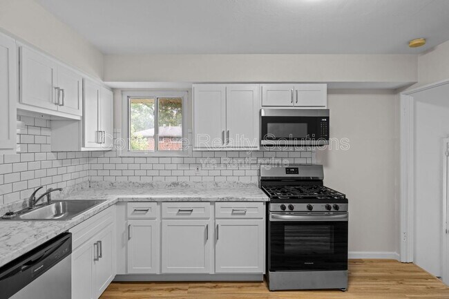Building Photo - 1149 Walker Ave