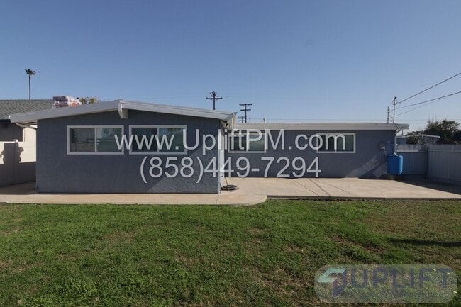 Building Photo - Beautiful 3 Bed, 2 Bath Home with Large Yard in Imperial Beach