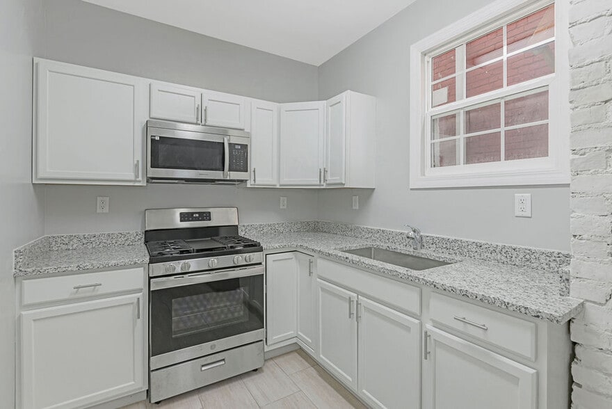 Kitchen work area - 5125 Carthage Ave
