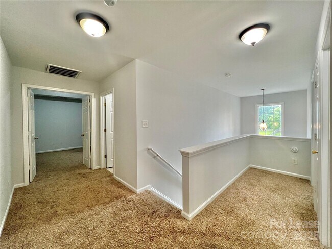 Building Photo - 5717 Lindley Crescent Dr
