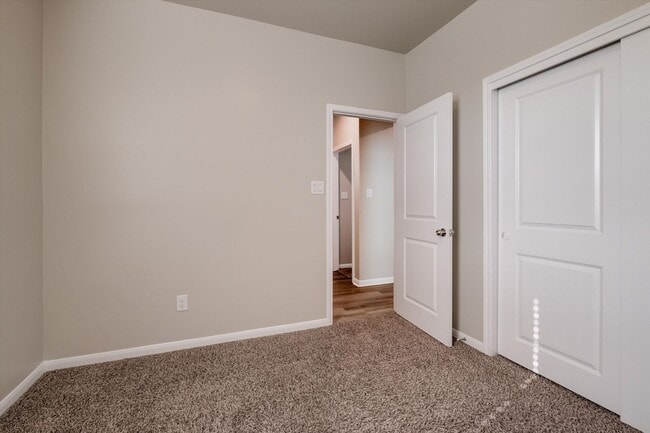 Building Photo - Solar-Powered Home with Modern Finishes & Included Fridge