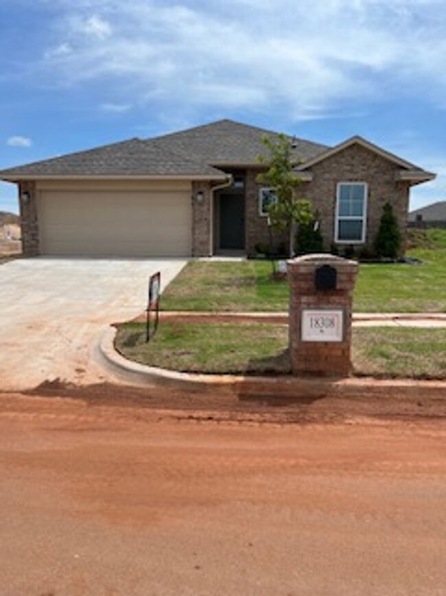 Building Photo - Beautiful New Home!