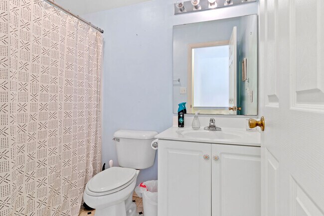 Building Photo - 202 Sand Dollar Cove