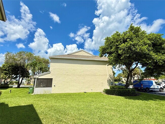 Building Photo - 70 Whitehead Cir