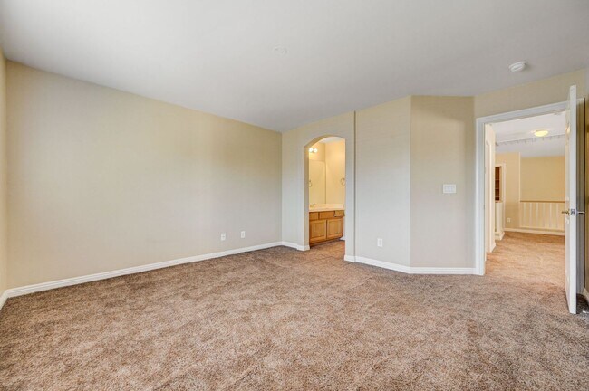 Building Photo - 1107 Aldenwood Ave