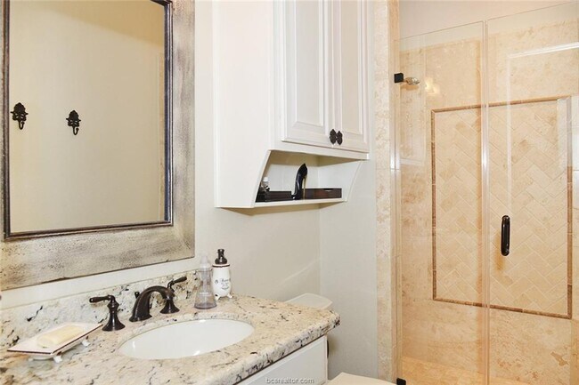 Building Photo - 5145 Stonewater Loop