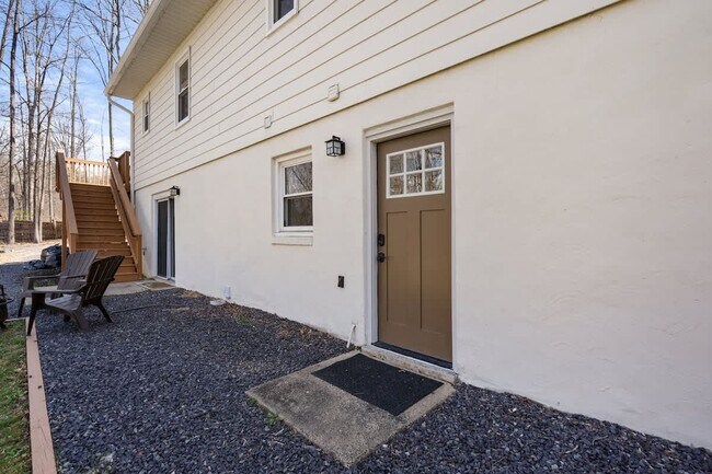 Building Photo - 7258 Baldwin Ridge Rd