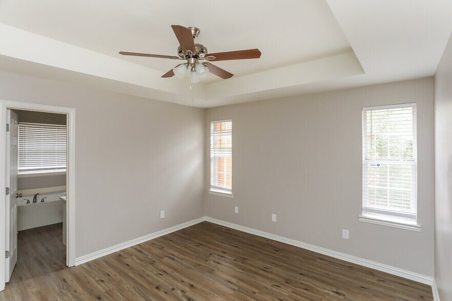 Building Photo - 211 Brookhaven Cir