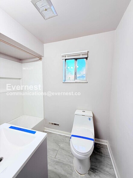 Building Photo - 19148 Hilton Dr