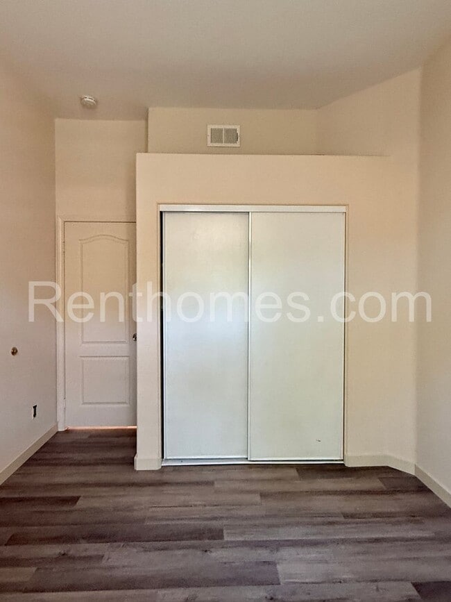 Building Photo - 11295 Provencal Pl