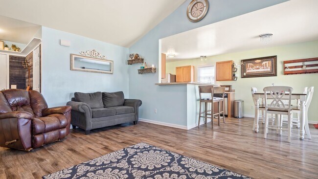 Building Photo - 119 Silver Queen Ln