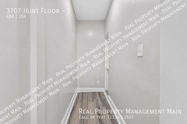 Building Photo - 3707 Hunt St