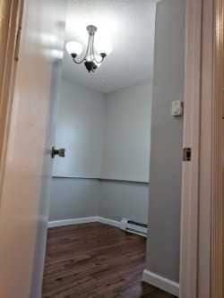 Building Photo - Looking for a home or an office space...Come take a look!!