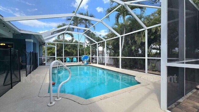 Building Photo - 4123 SW 21st Pl