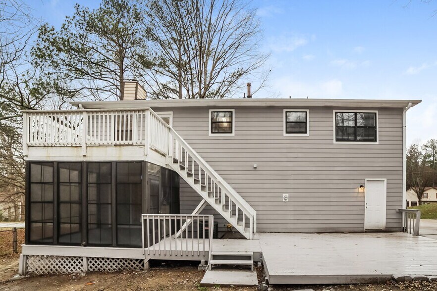 Building Photo - 1620 Olde Spring Trail