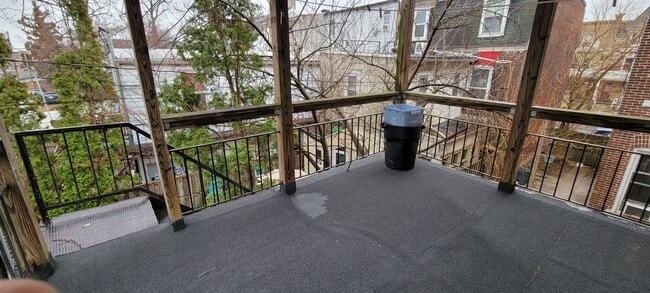 Building Photo - 1441 Linden St