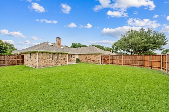 Building Photo - 1802 Campbell Trail