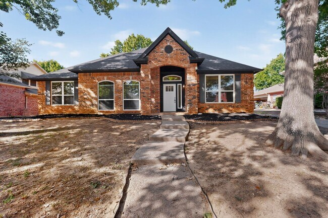 Building Photo - Keller Gem Looking TO Be Your Home!!!