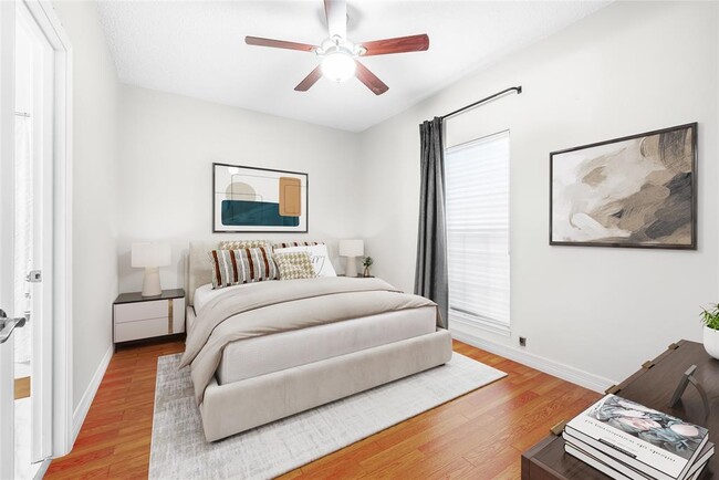 Building Photo - 1307 Kinney Ave