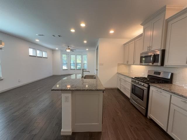 Building Photo - 4027 Snow Goose Trl