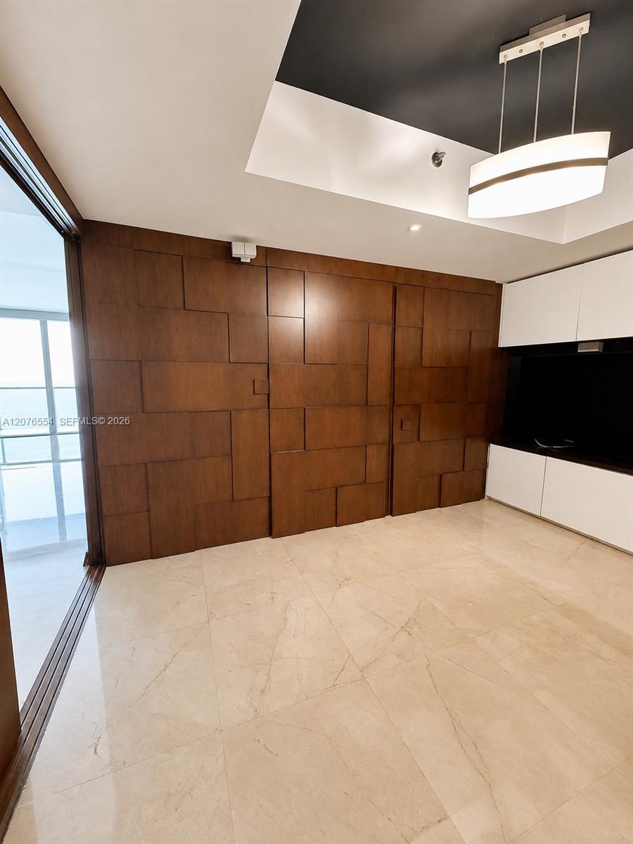 Building Photo - 465 Brickell Ave