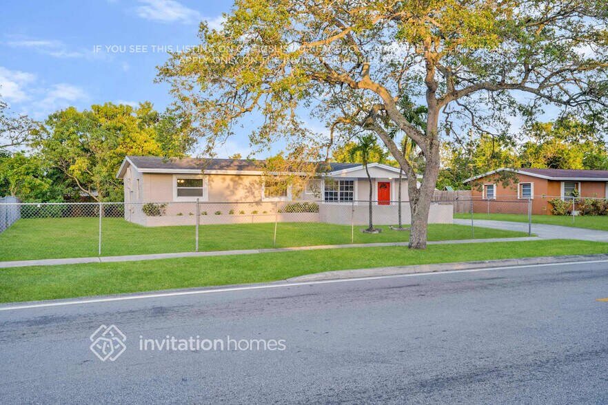Building Photo - 1712 NW 15th Ave