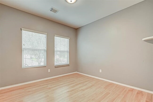 Building Photo - 19802 River Breeze Dr