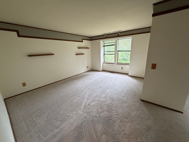 Building Photo - Beautiful Spacious Home in Mukilteo