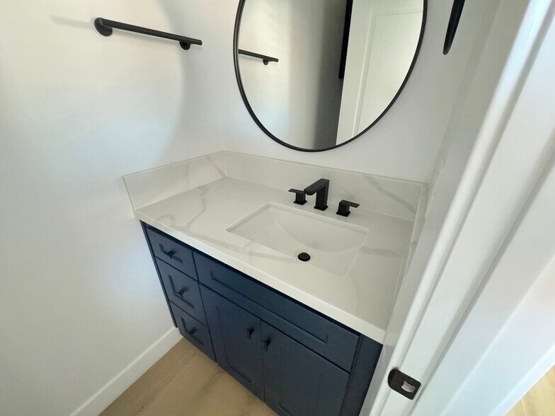 Building Photo - 18509 Burin Ave