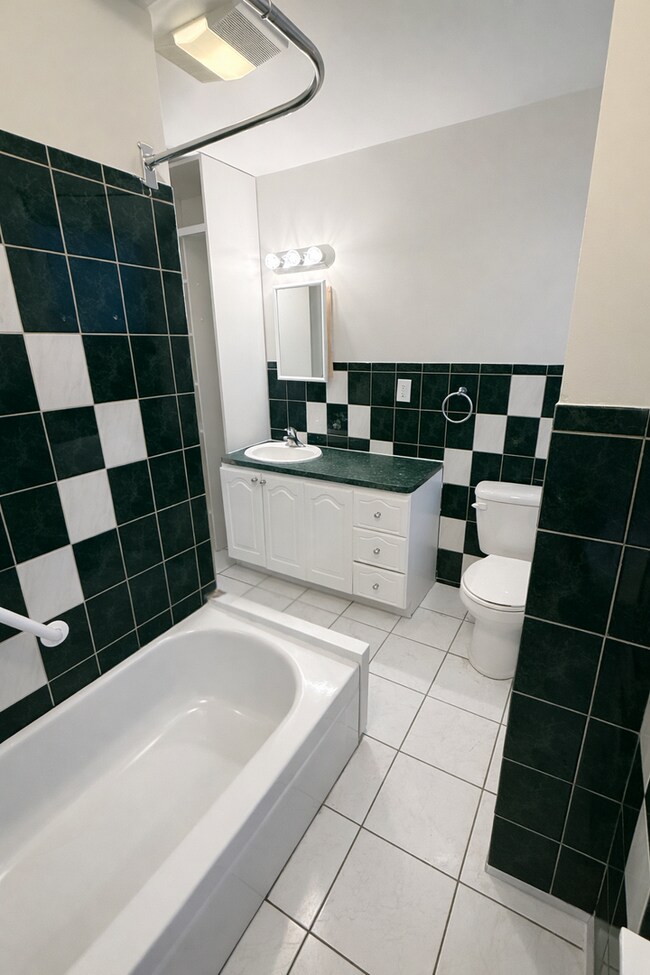 Building Photo - 2363 Orthodox St