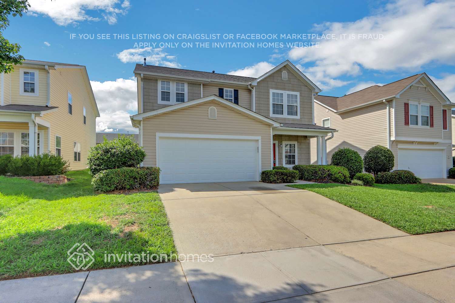 Building Photo - 13645 Coram Pl