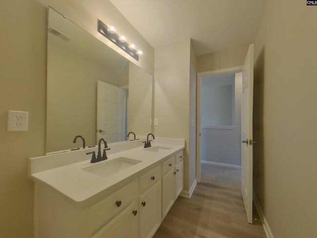 Building Photo - 379 Charter Oak Ct
