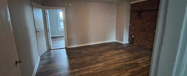 Building Photo - 228 W 3rd St