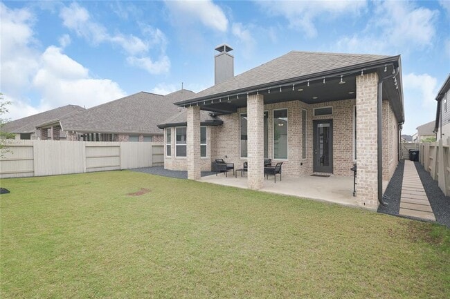 Building Photo - 5122 Walnut Grv Ln