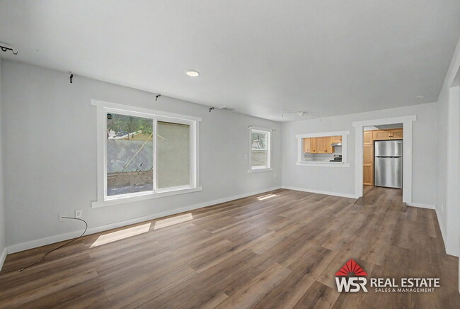 Building Photo - 1030 E Brockton Ave