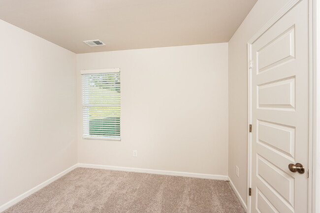 Building Photo - NEW CONSTRUCTION! Brand new 1 story home in Deer Brook Crossing.
