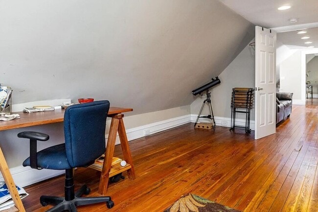 Building Photo - 3020 Hackberry St