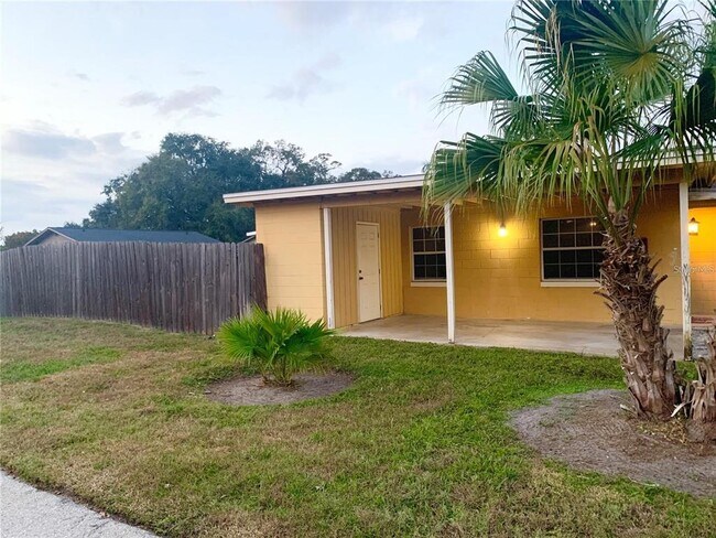 Building Photo - 3176 S Bumby Ave