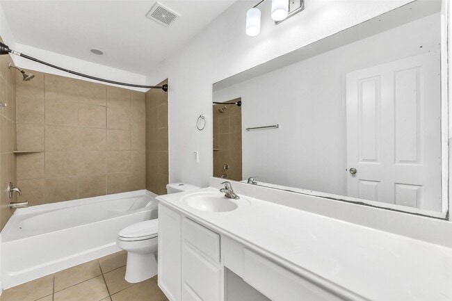 Building Photo - 15134 Trinity Meadow Dr